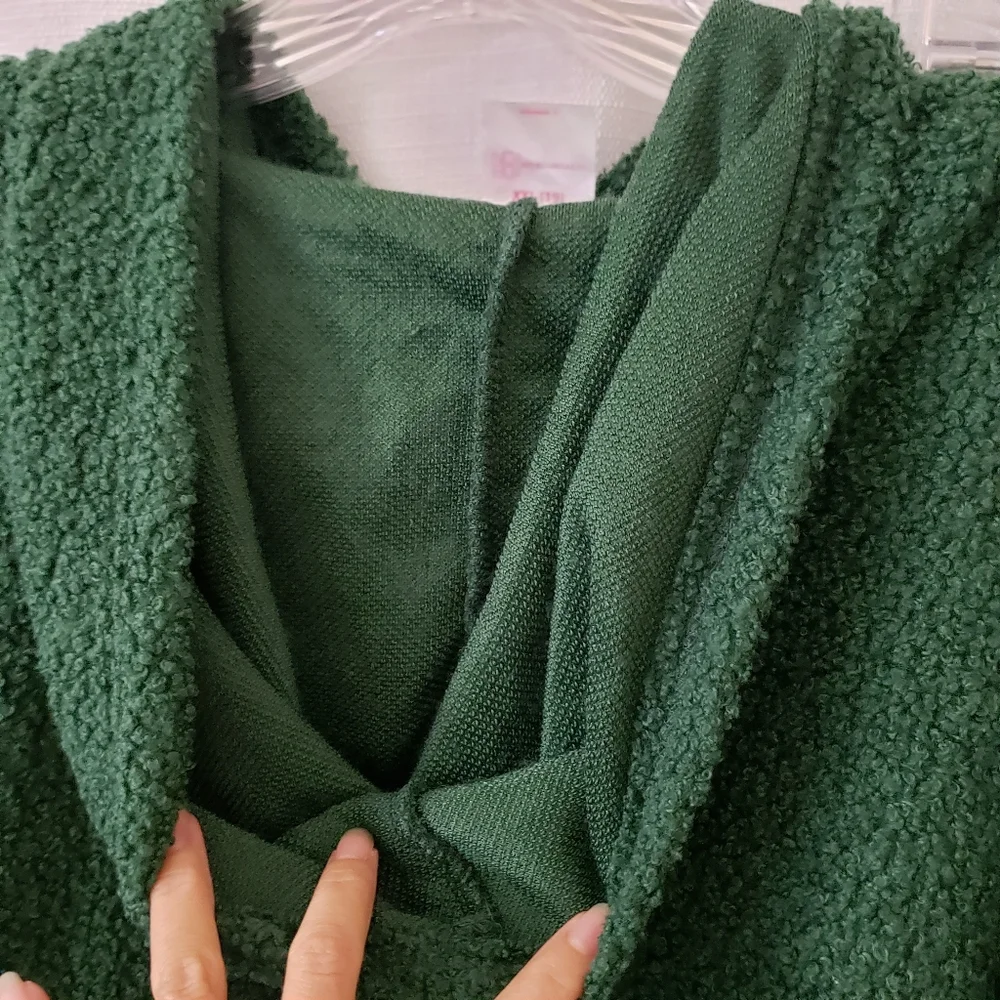 XXL NWT 2pc No Boundaries Dark Green Teddy Longsleeve Sweatshirt & Shorts Set - Picture 5 of 8